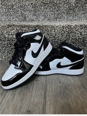 Air Jordan 1 mid SE GS ‘All Star 2021’ size 6 youth fits 7.5 women’s